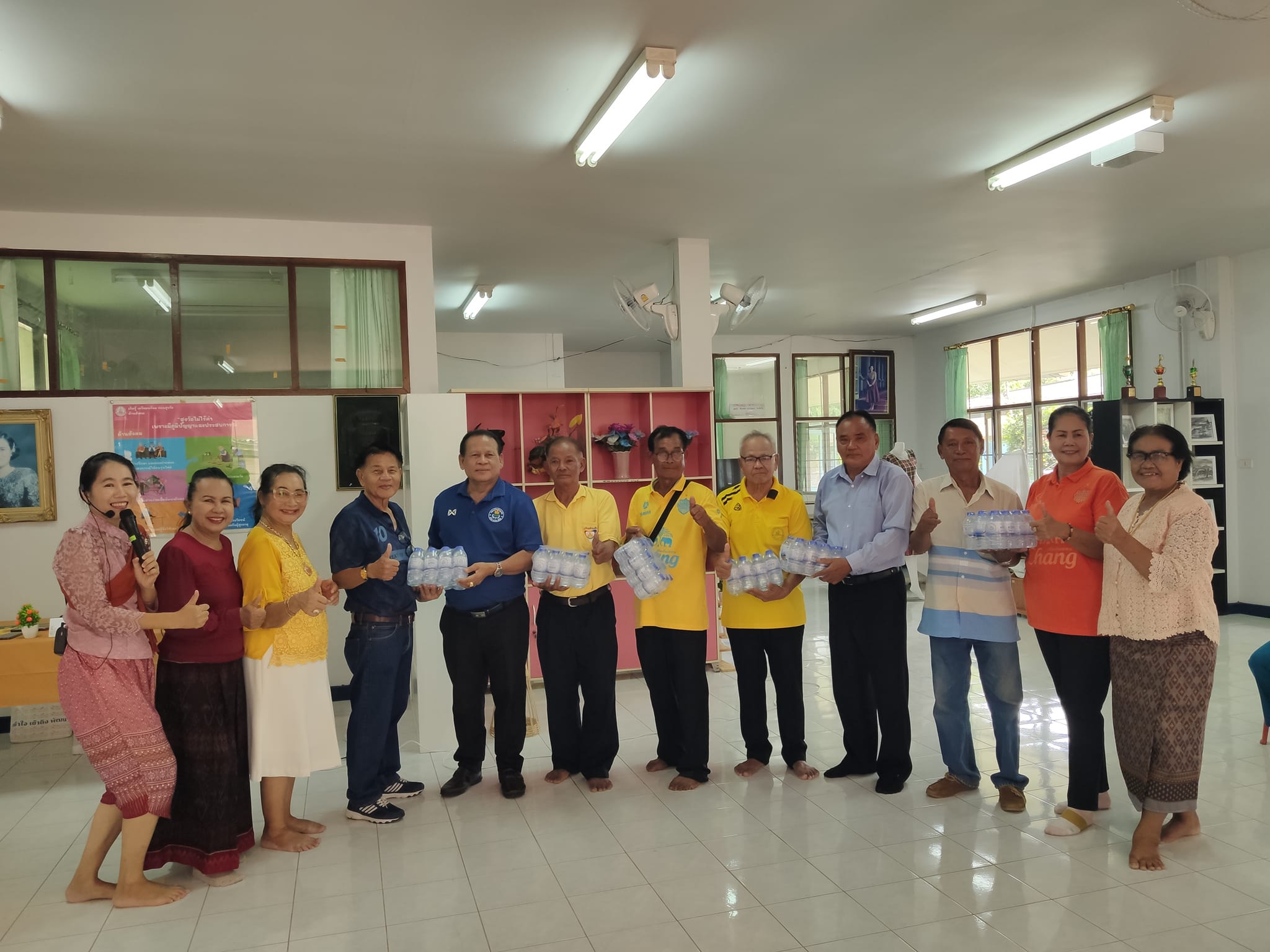 ส่งเสริมการเรียนรู้ตลอดชีวิตและพัฒนาศักยภาพผู้สูงอายุ ขับเคลื่อนโรงเรียนผู้สูงอายุเทศบาลเมืองชุมเห็ด