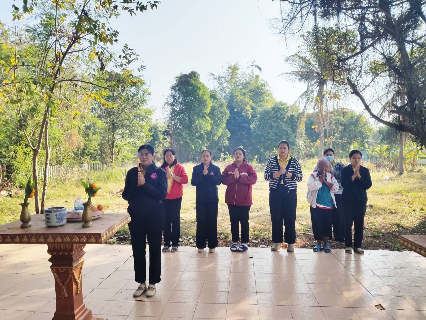 จัดกิจกรรมธรรมะสวัสดี ร่วมสักการะสิ่งศักดิ์สิทธิ์ภายในศูนย์ฯ ทุกวันพระ