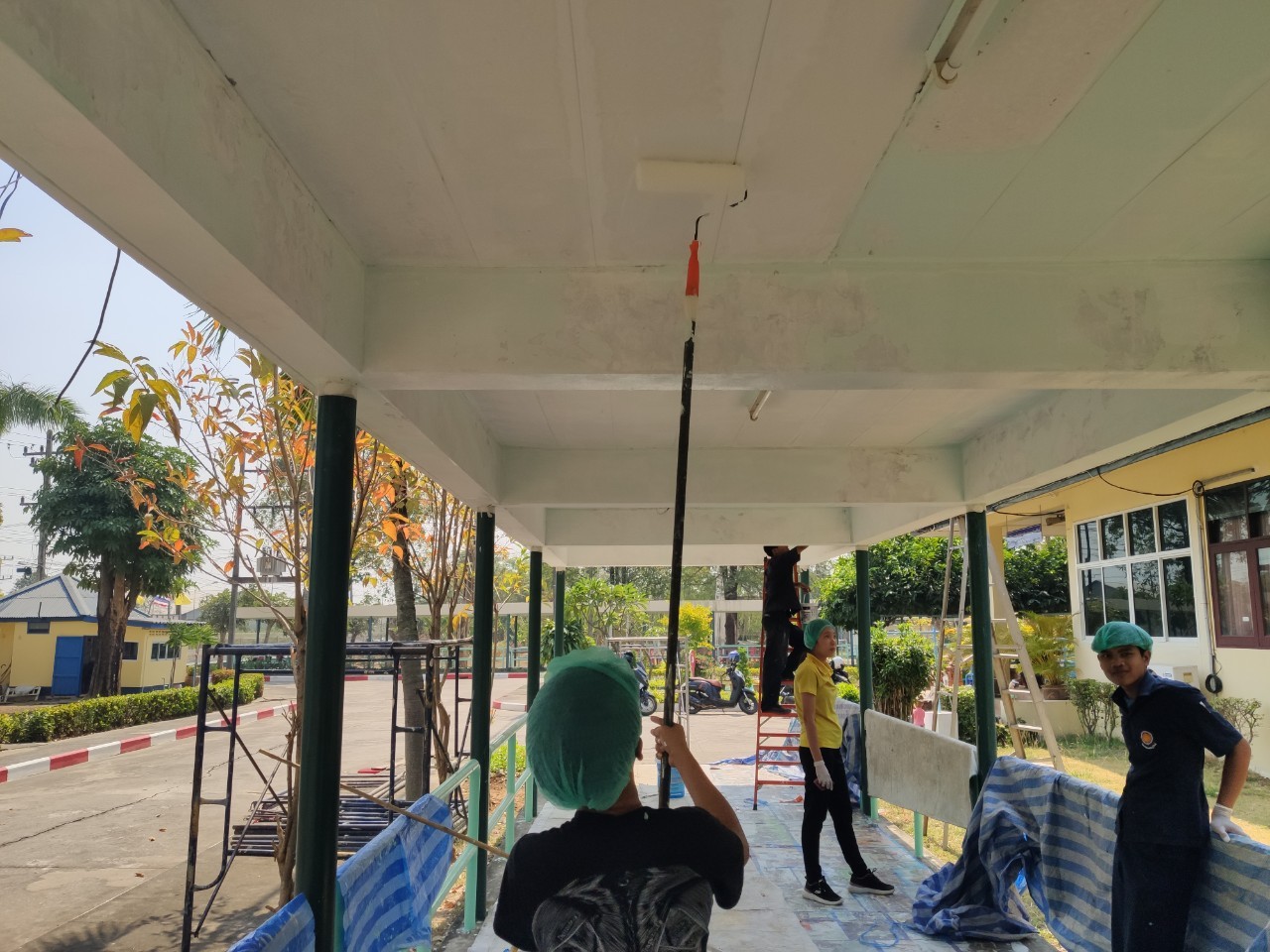 ศพส.บ้านบุรีรัมย์ ร่วมกับวิทยาลัยเทคนิคบุรีรัมย์ ร่วมกันทำกิจกรรมจิตอาสา